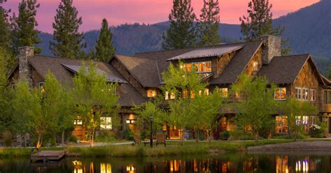 Alpine falls ranch - The way sunlight hits the mountains, the soft breeze across the creek, the night sky awash in millions of stars: all this is Alpine Falls Ranch. Choose this rugged backdrop as your private stage for pampered romance, genuine adventure, and casual cool. 